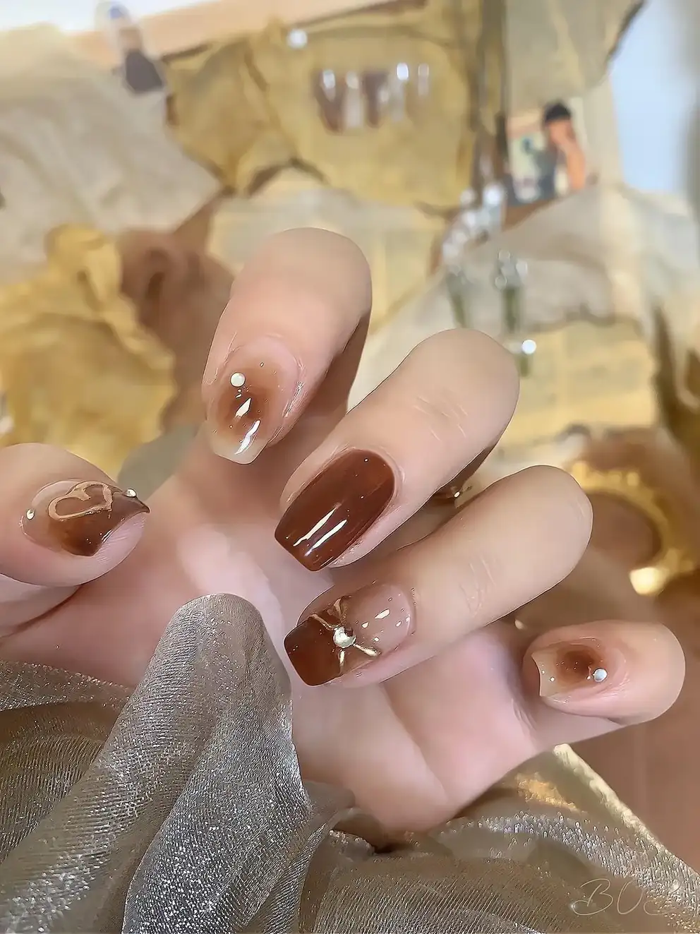 mẫu sơn móng tay màu nâu tây đẹp