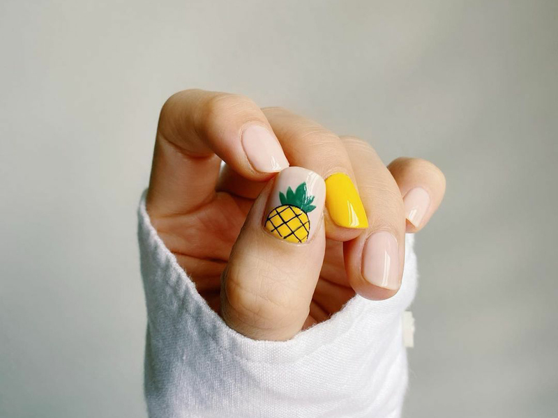 Những mẫu nail trái cây mùa hè đang được các chị em mê mẩn